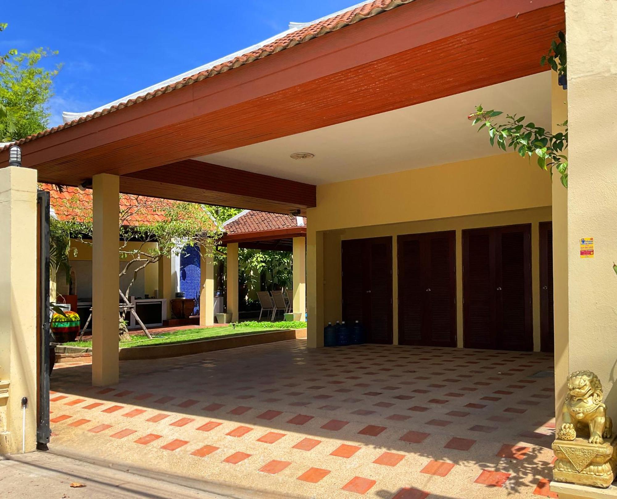4 Bed Private Pool And Bbq 別墅 *